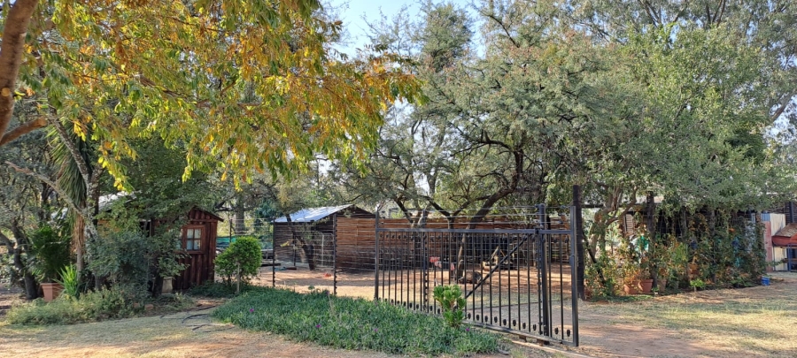 3 Bedroom Property for Sale in Modderfontein A H North West